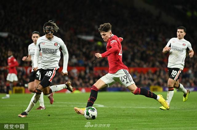 具备直面困 具备直面困